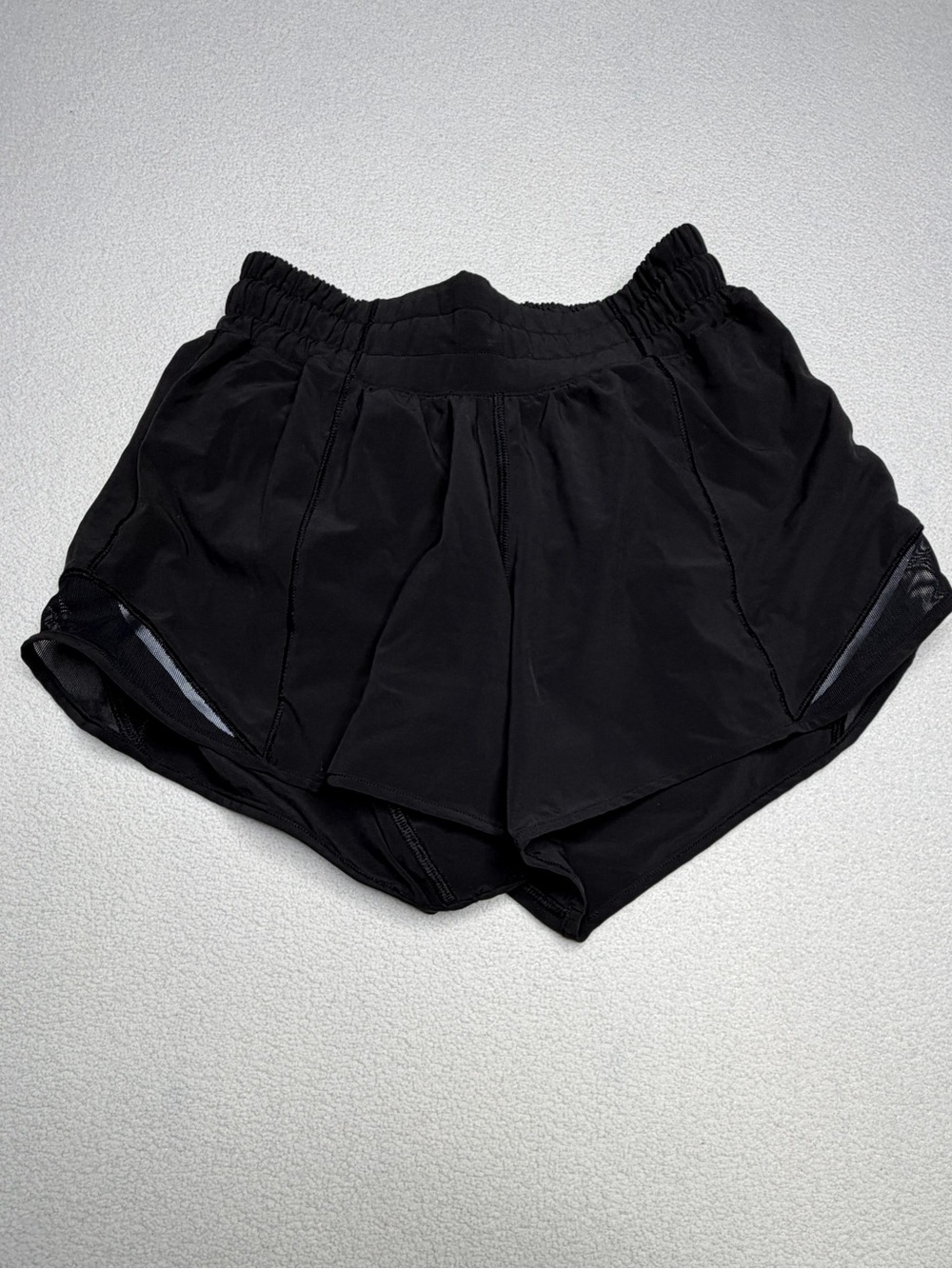 Lululemon Hotty Hot Short II *Long 4"
•Black🖤 - Picture 5 of 15